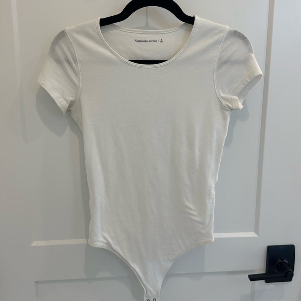 Abercrombie white body suit. Soft material